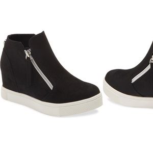 Steve Madden Wedge Girls size 2